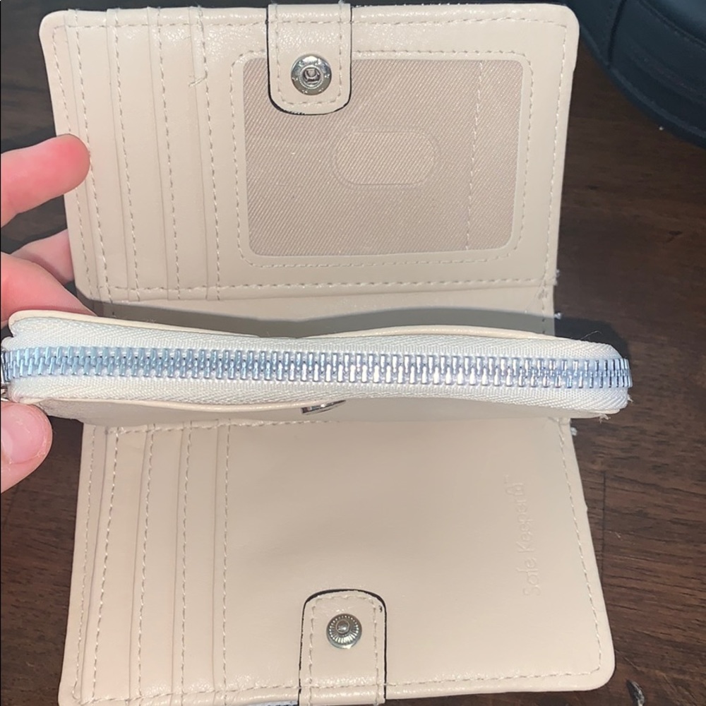 Wallet - Picture 3 of 3